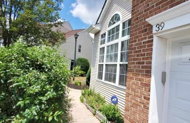 39 Gallop Ln Gallery 2