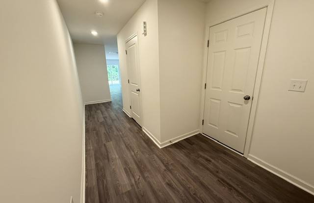 2352 B Brookville Dr. Gallery 2