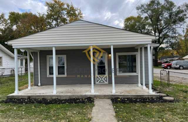 $500 OFF MOVE-IN SPECIAL!! Quaint 2 Bed / 1.5 Bath Near Mars Hill Area! - 3255 South Lockburn Street, Indianapolis, IN 46221