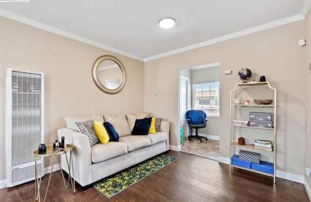 6024 Fortune Way Gallery 4