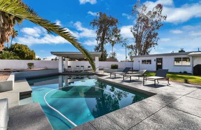 5410 E CACTUS Road Gallery 3