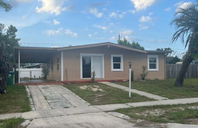 Welcome Home CAll Sheila Campbell 407-687-7900 Hurry will not last! photos photos