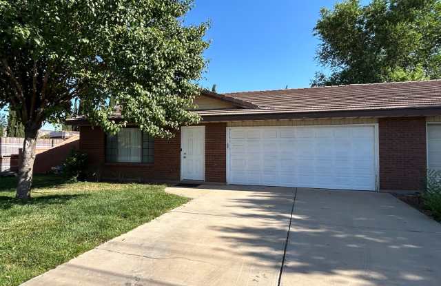 2 Bed, 2 Bath, 2 Car Garage for rent in St George - 6 month lease photos photos