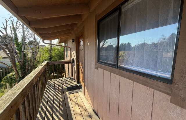 2304 Arbutus St photos photos