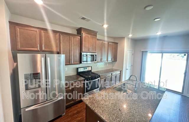 7025 Saltpeter St photos photos