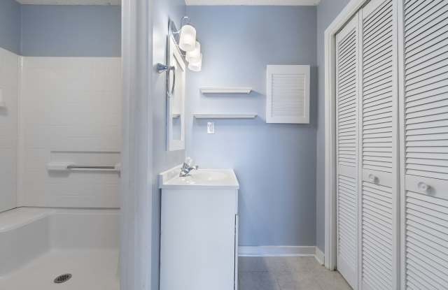 1100 Shoreline Drive #217 - 217 Gallery 3