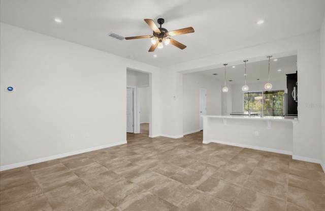 2444 VARENNA Loop Gallery 4