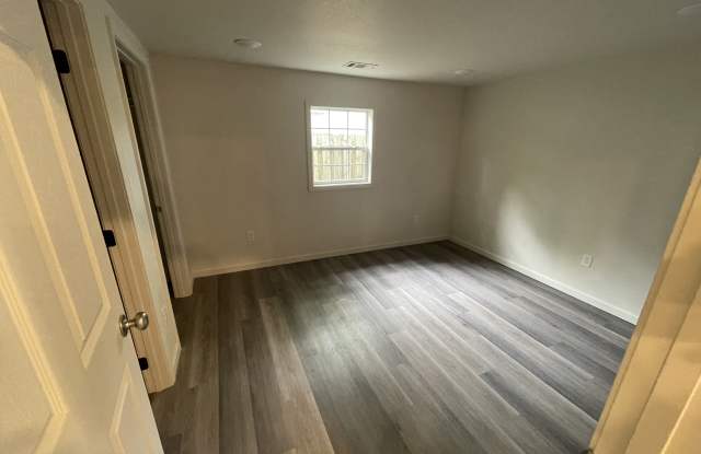 1405 N Church St photos photos