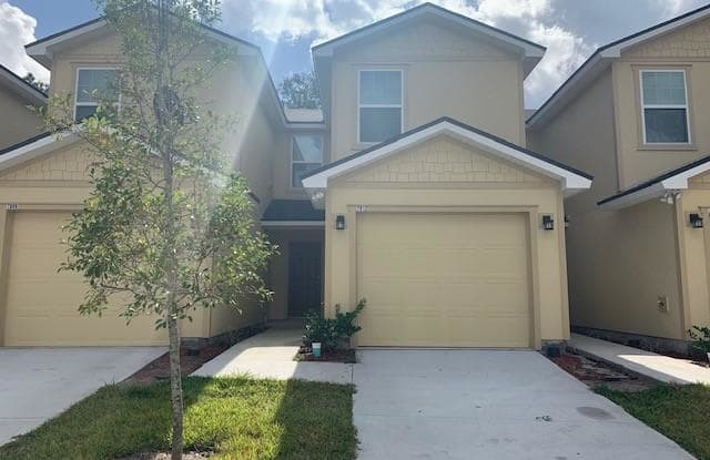 7812 PLAYSCHOOL LN - 7812 Playschool Lane, Jacksonville, FL 32210