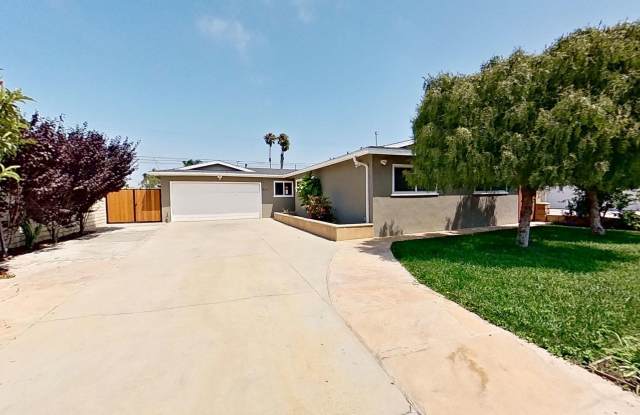 914 Darrell St Beautiful 4 Bedroom 2 Bath Home in Costa Mesa! photos photos