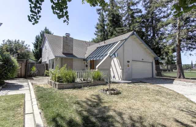 4371 Dulcey Dr Gallery 2