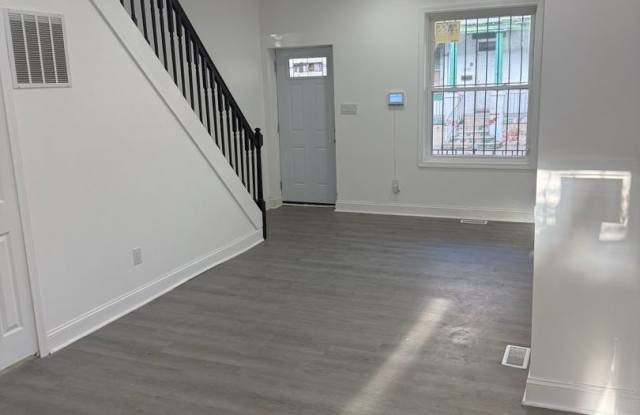 Charming 3-Bedroom Rental with Outdoor Space in Brewerytown Gallery 1