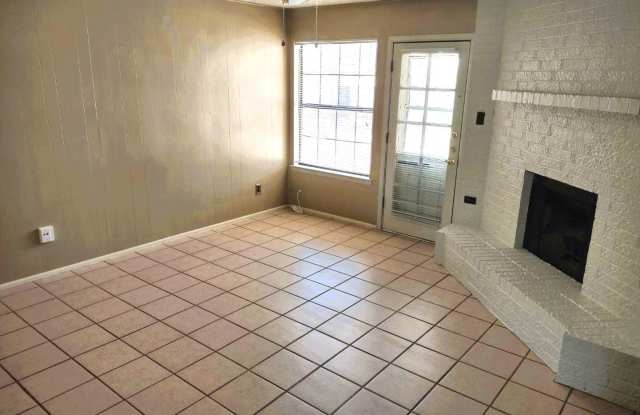 Adorable Single Level Westside Home With Refrigerated Air Gallery 3