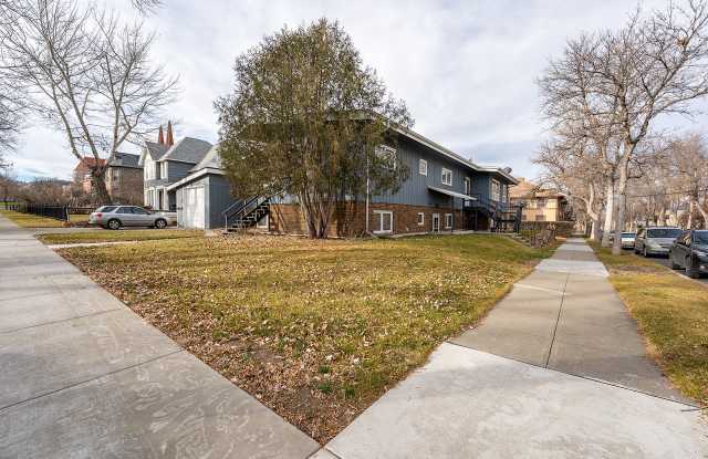 221 12th Ave photos photos