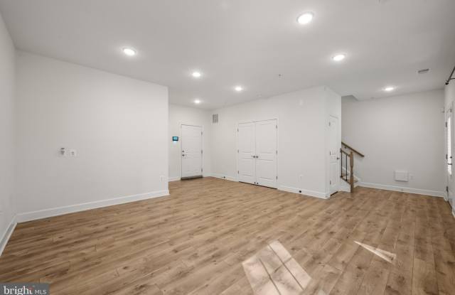 1523 BURNELL Drive Gallery 4