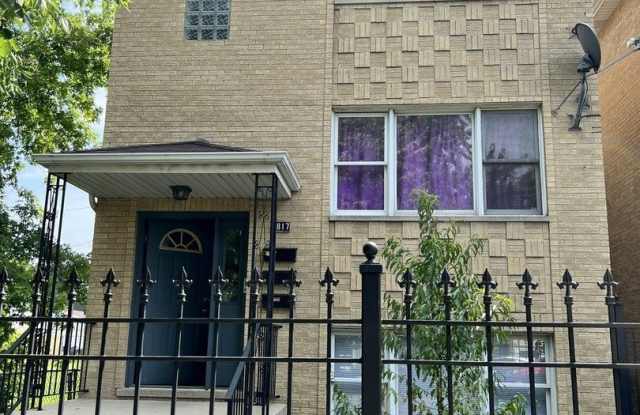 2817 N Avers Avenue - 2817 North Avers Avenue, Chicago, IL 60618