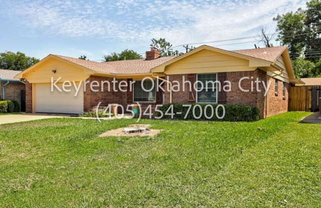 Spacious 3-Bedroom Home with Fireplace and 2-Car Garage in Oklahoma City Gallery 3