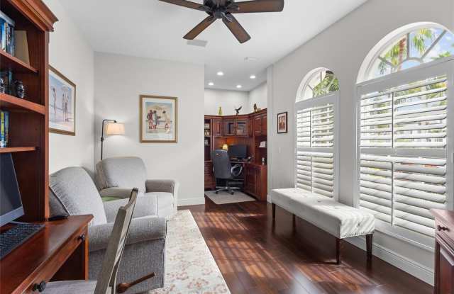 7622 DESERT INN Way Gallery 4