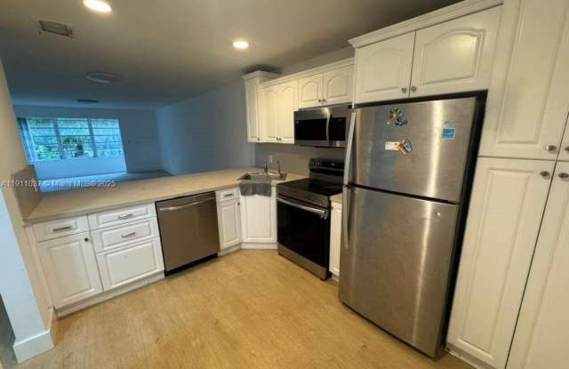 1550 NE 191st St photos photos