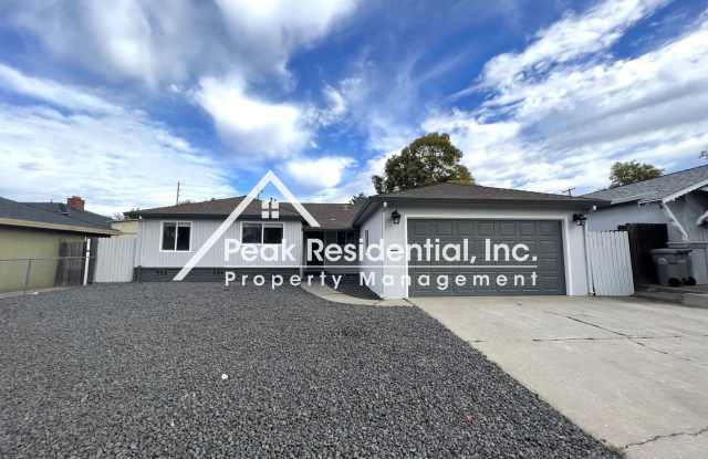 Beautifully Updated 3bd/2ba Home with 2 Car Garage! - 1725 Wakefield Way, Sacramento, CA 95822