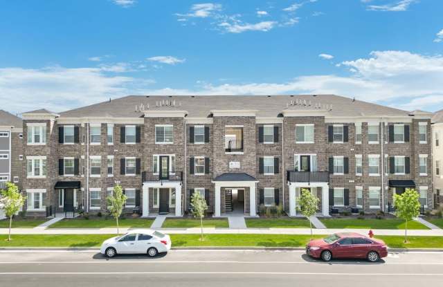 Modern 3-Bed, 2-Bath Apartment with Open Floor Plan  Great Location photos photos