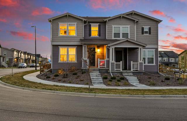 Spacious 3BR/3BA Townhome-Available NOW! photos photos