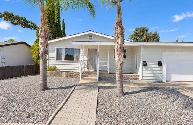 6 Bedroom 3 Bath- Large rooms, AC & FLAT ENERGY BILLS Gallery 1