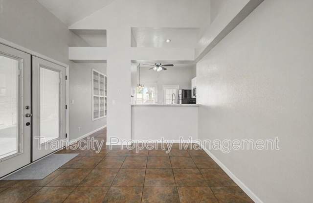 1825 E Secretariat Dr Gallery 4
