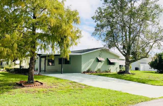 Impressive 3/2 Home in Peaceful Pine Run photos photos