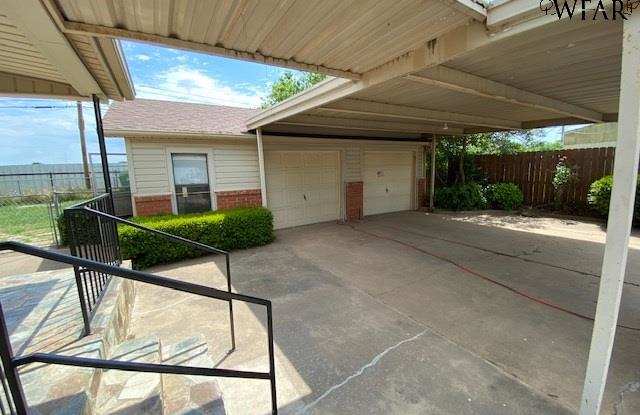 4409 ULEN LANE Gallery 3