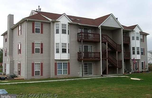 100 TIMBERLAKE TERRACE photos photos