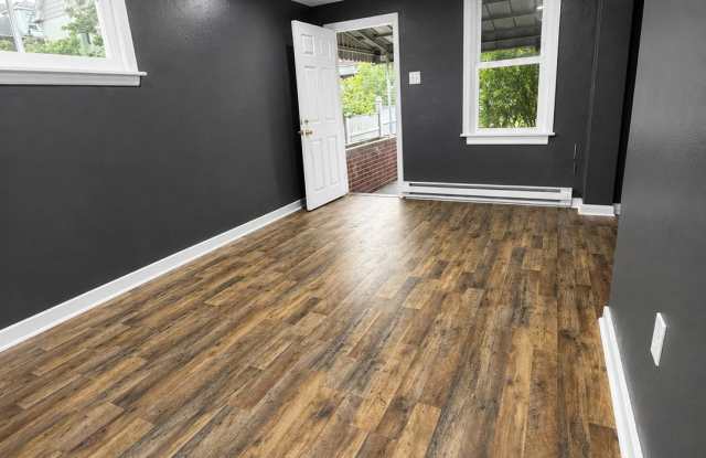 1133 Maryland Avenue - 4 Gallery 4