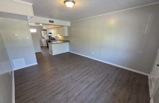 3017 Parkway Drive Gallery 1
