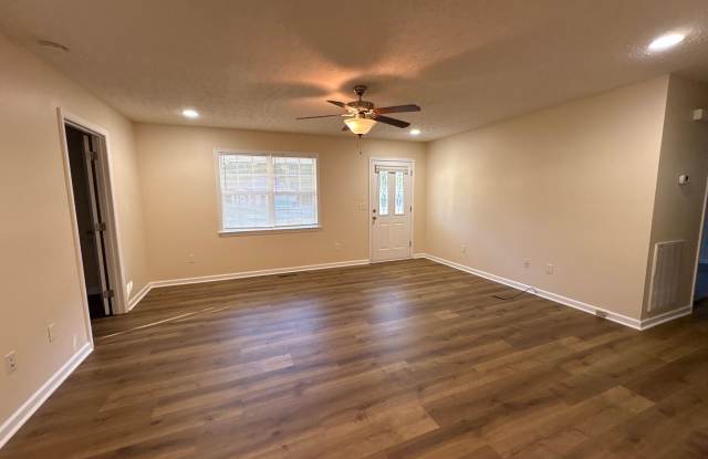 3 Bedroom Home in Convenient Manchester Location... Gallery 4