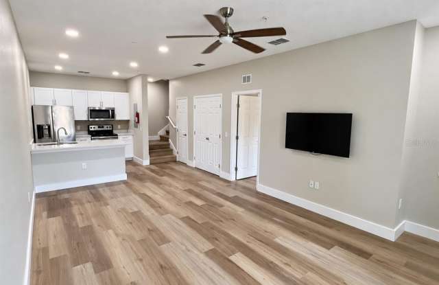 8921 SHINE Drive Gallery 2