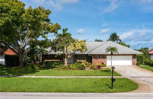 2500 Kings Lake Blvd photos photos