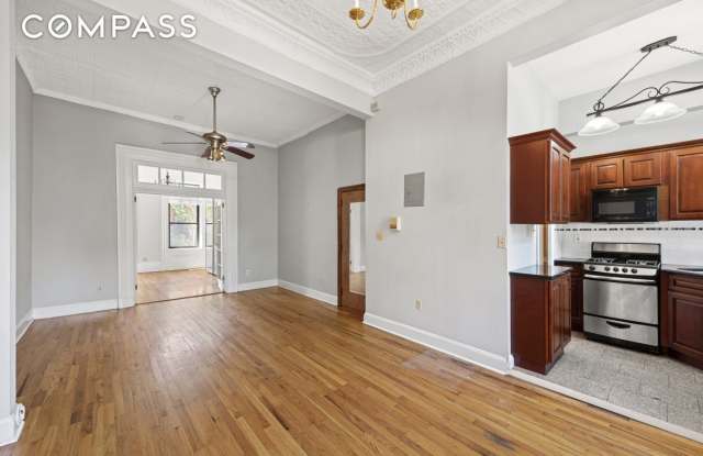47 Woodhull Street Gallery 3