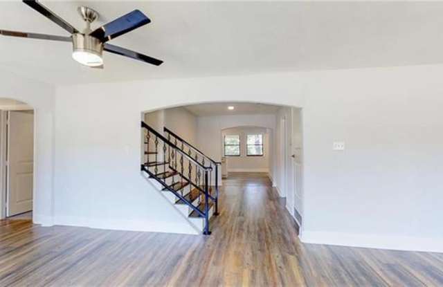2801 W Biddison Street - 2801 W Biddison St, Fort Worth, TX 76109