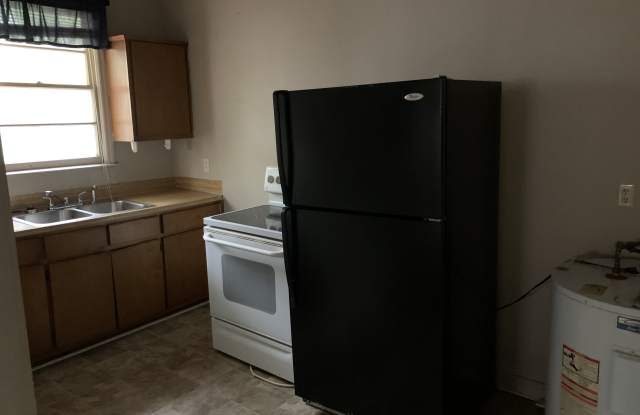 1109 31st St Apt B Gallery 1