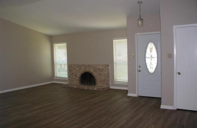 2817 Forest Park Drive Gallery 3