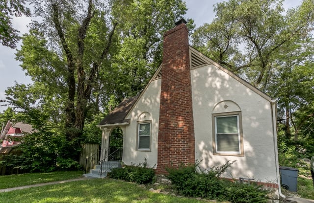 5834 Virginia Avenue - 5834 Virginia Avenue, Kansas City, MO 64110