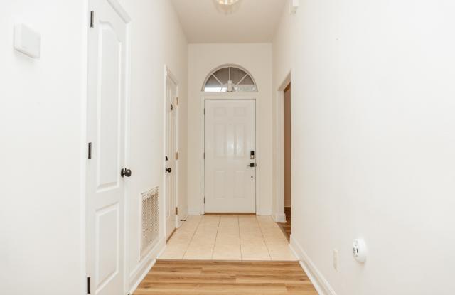 641 Territory Lane Gallery 2