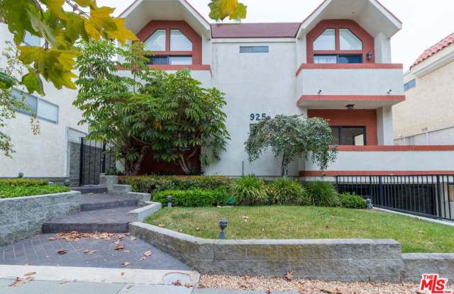 925 17TH Street - 925 17th Street, Santa Monica, CA 90403