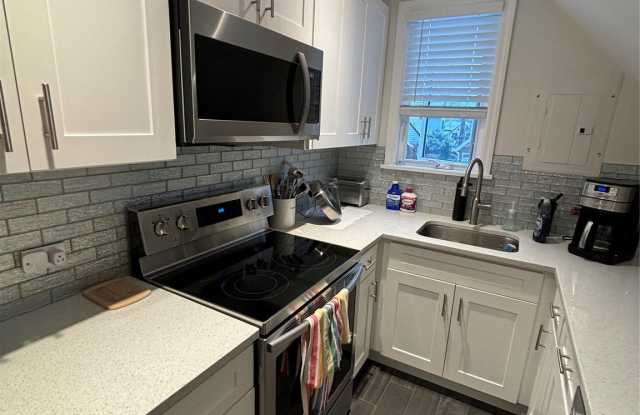 50-37 195 St photos photos