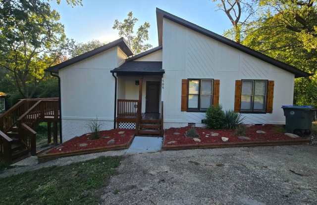 3 Bedroom, 2 Bath Rental!! Gallery 3