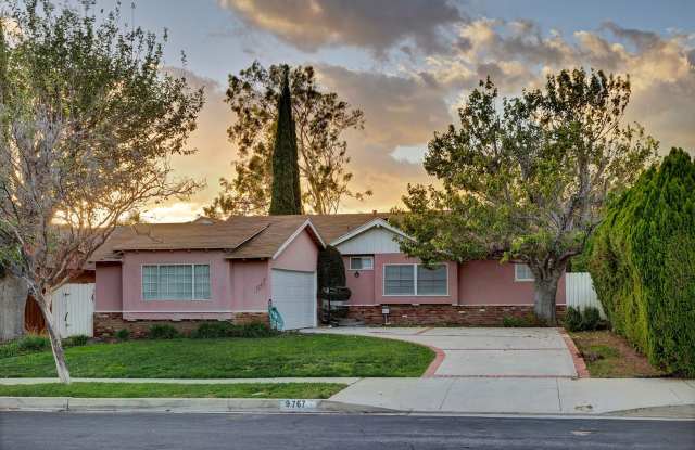 Charming Single-Story Pool Home in Prime Northridge Location photos photos