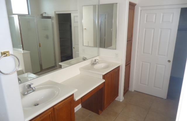 4040 East Desert Forest Trail Gallery 2