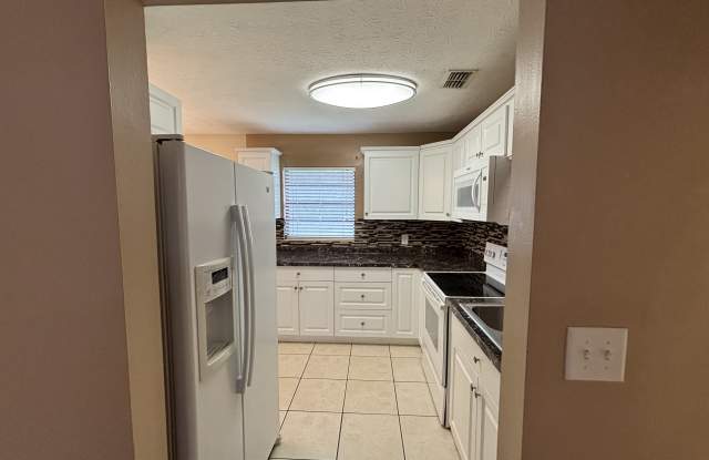 21334 Coakley Ln Gallery 4
