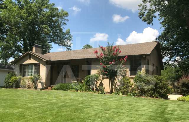 Beautiful Cottage Home located in Homewood photos photos