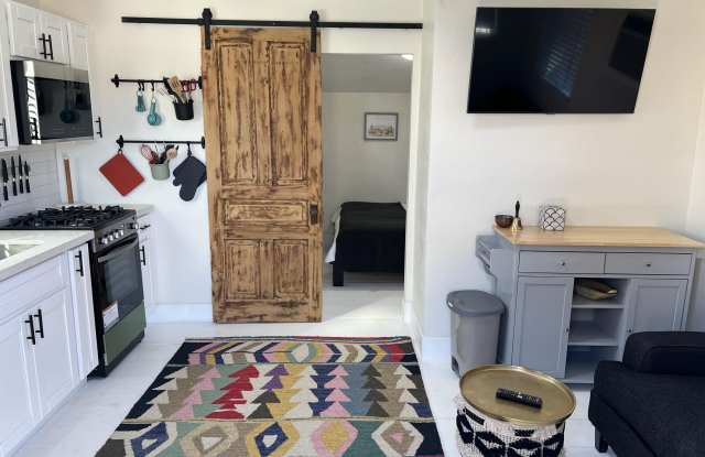 1049 E WEBER Drive Gallery 3